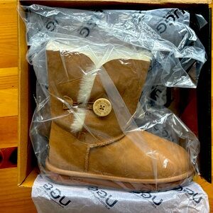 Ugg Boots-Brand New Size 9